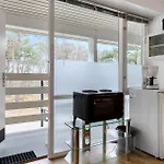 Apartment 1 Bedroom Gorgeous In
