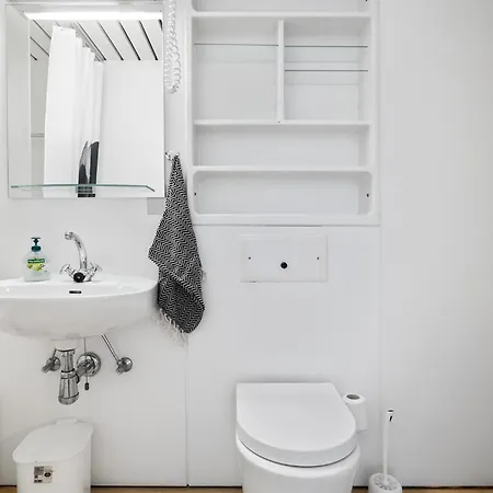 1 Bedroom Gorgeous In Lejlighed *